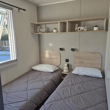 L'eden Mobil 6 Personnes - A 200m - Parc Aquatique - 5 Etoiles Les Dunes 营地 托雷伊